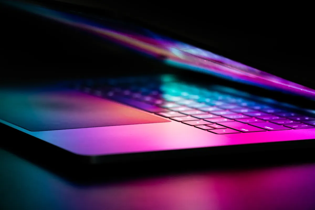 Visualisasi replikasi database real-time antar zona ketersediaan